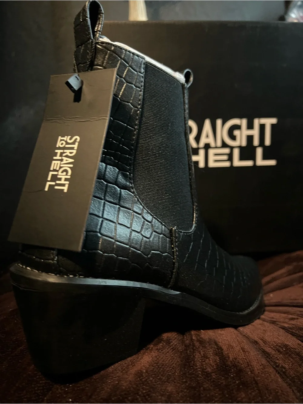 NIB ADDISON – BLACK SNAKESKIN VEGAN LEATHER CHELSEA BOOTS - Picture 2 of 6